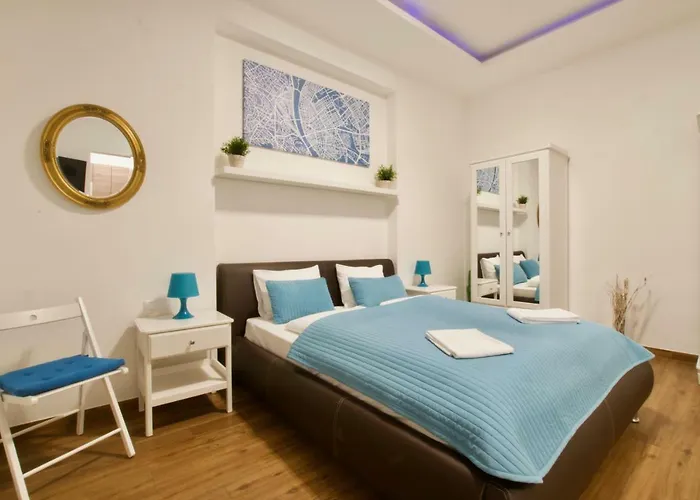 Standard Apartment By Hi5 -Baross Square
